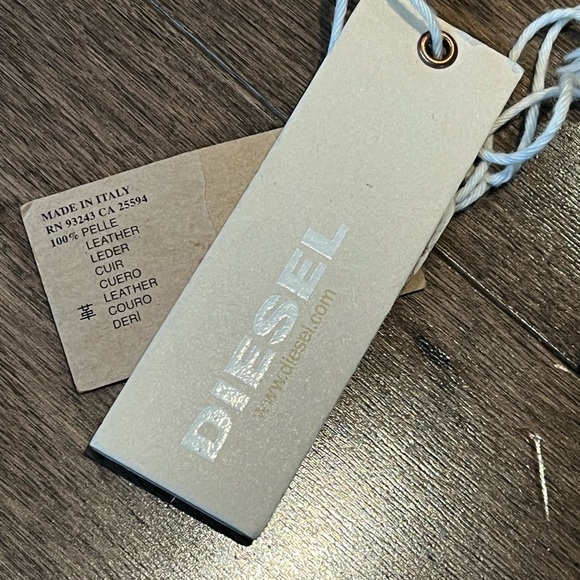 NWT RARE DIESEL oval buckle belt in orange metallic size 75/small. - Picture 3 of 10